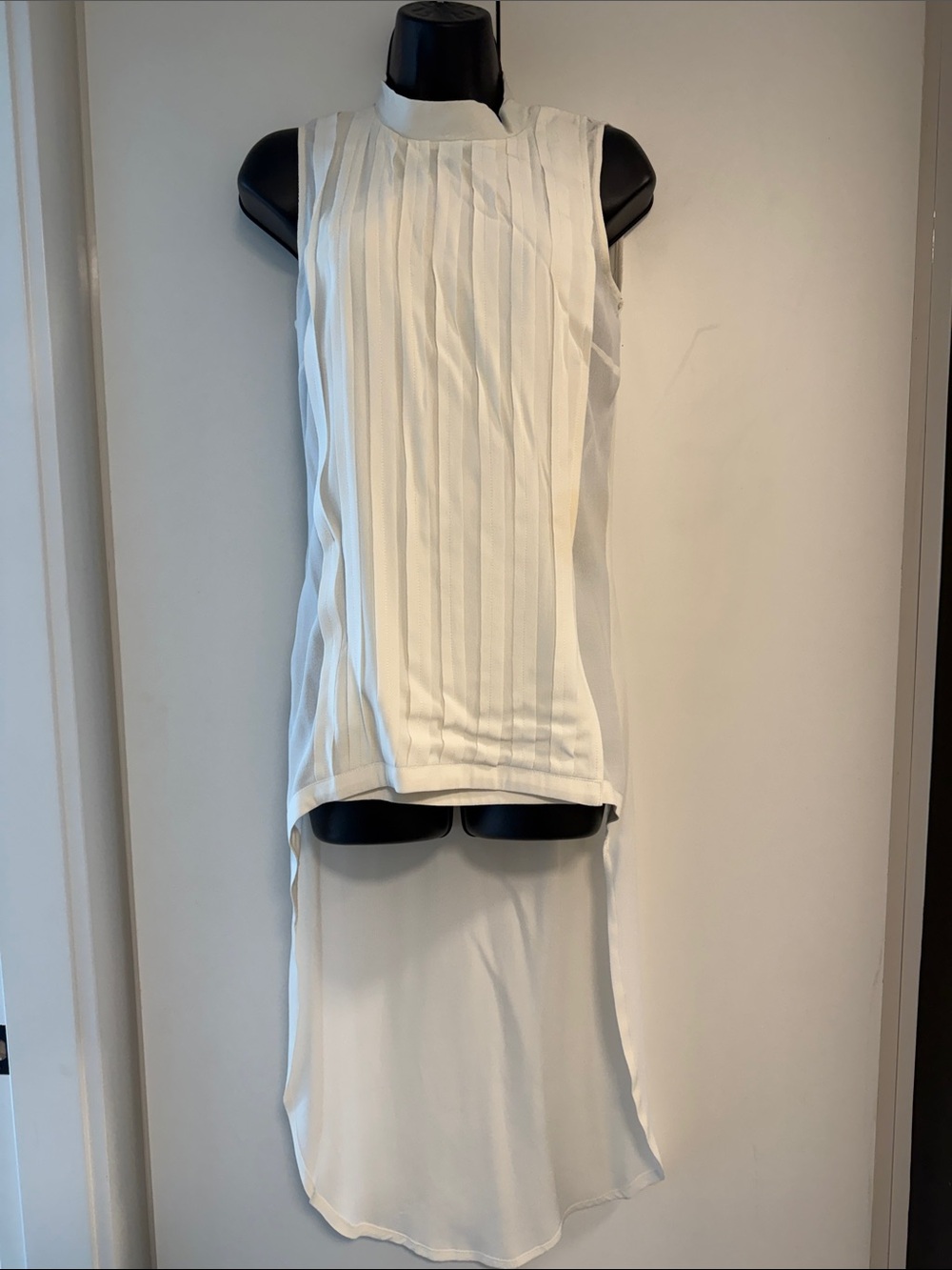 Sleeveless Cream High-Low Panel Shirt
